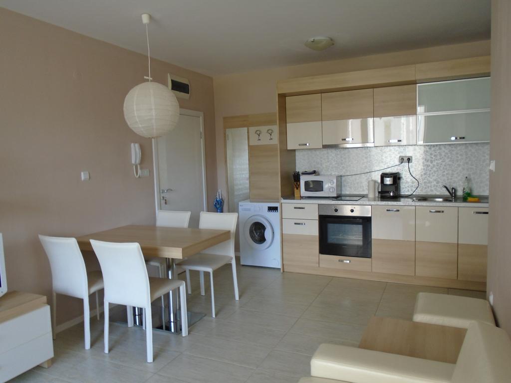 Nedev'S Apartments In Kavatsi Area Szozopol Kültér fotó